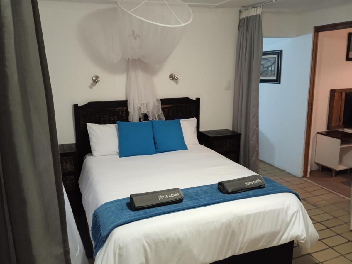 Geckos B&B And Self-Catering Коффи-Бей Экстерьер фото